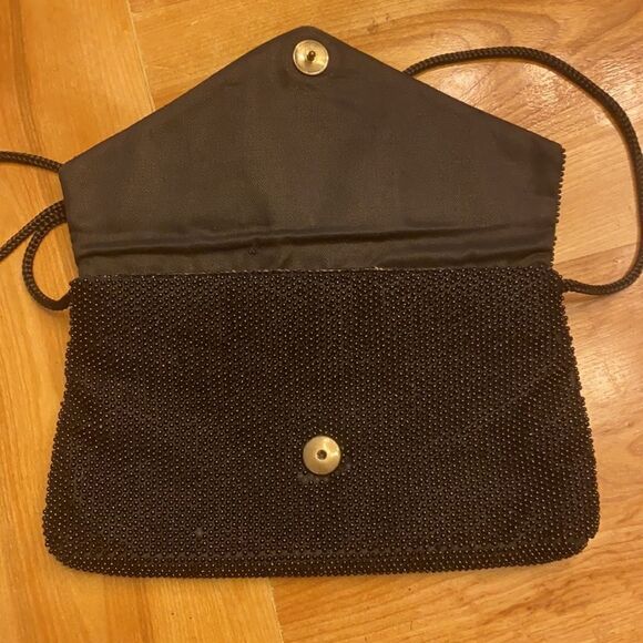 2/$15 Vintage Black Beaded Holiday Fair String Purse - Picture 3 of 9